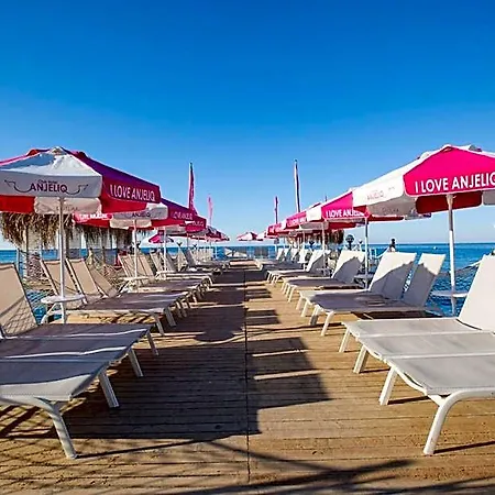 Hotell Club Anjeliq