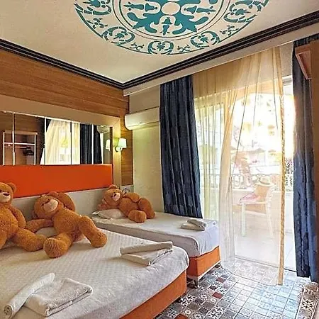 Club Anjeliq Szálloda Mahmutlar