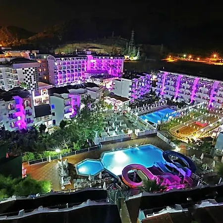 Club Anjeliq Szálloda